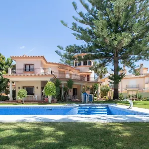 Сasa de vacaciones Belgravia House, Estepona